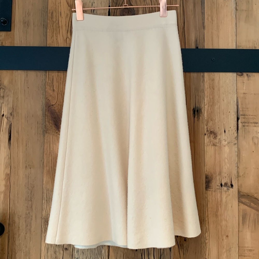 Pull on cream wool skirt by Muji